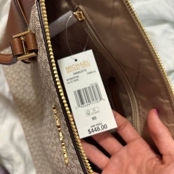 Michael Kors Tote Purse - Picture 3 of 3